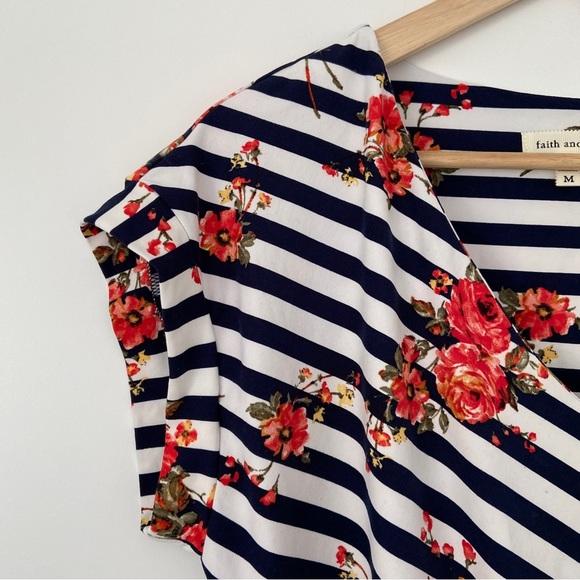FAITH & JOY BY MONTEAU NAVY/WHITE STRIPED WITH RED FLORAL VNECK TIE TOP, MED - Picture 3 of 10